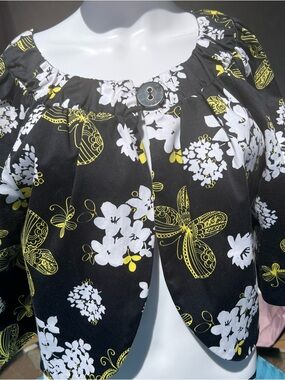 Rachel Zoe Black, White & Yellow Floral Cropped Bolero Jacket. Size L.